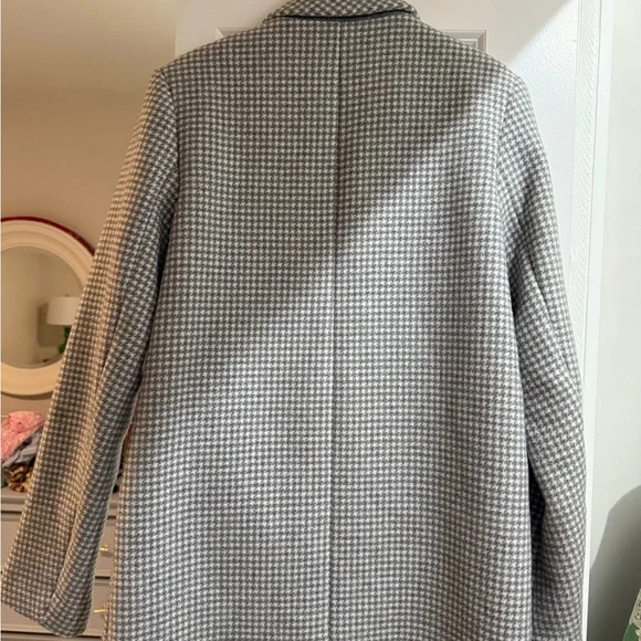 Abercrombie & Fitch Gray Checkered Jacket - Picture 7 of 8